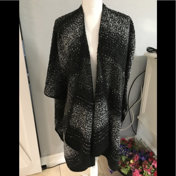 Woolrich, Blanket wrap/cozy/poncho, OS - Picture 1 of 9